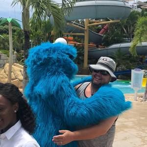 Meet your Posher, Clay